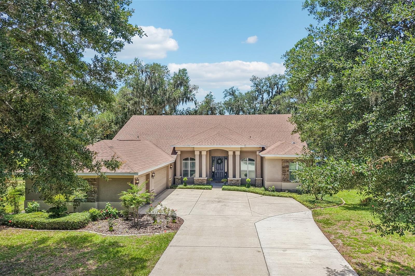 11325 Hidden Valley Lane — photo