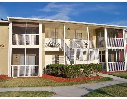 215 Lake Brook Circle 204 — photo