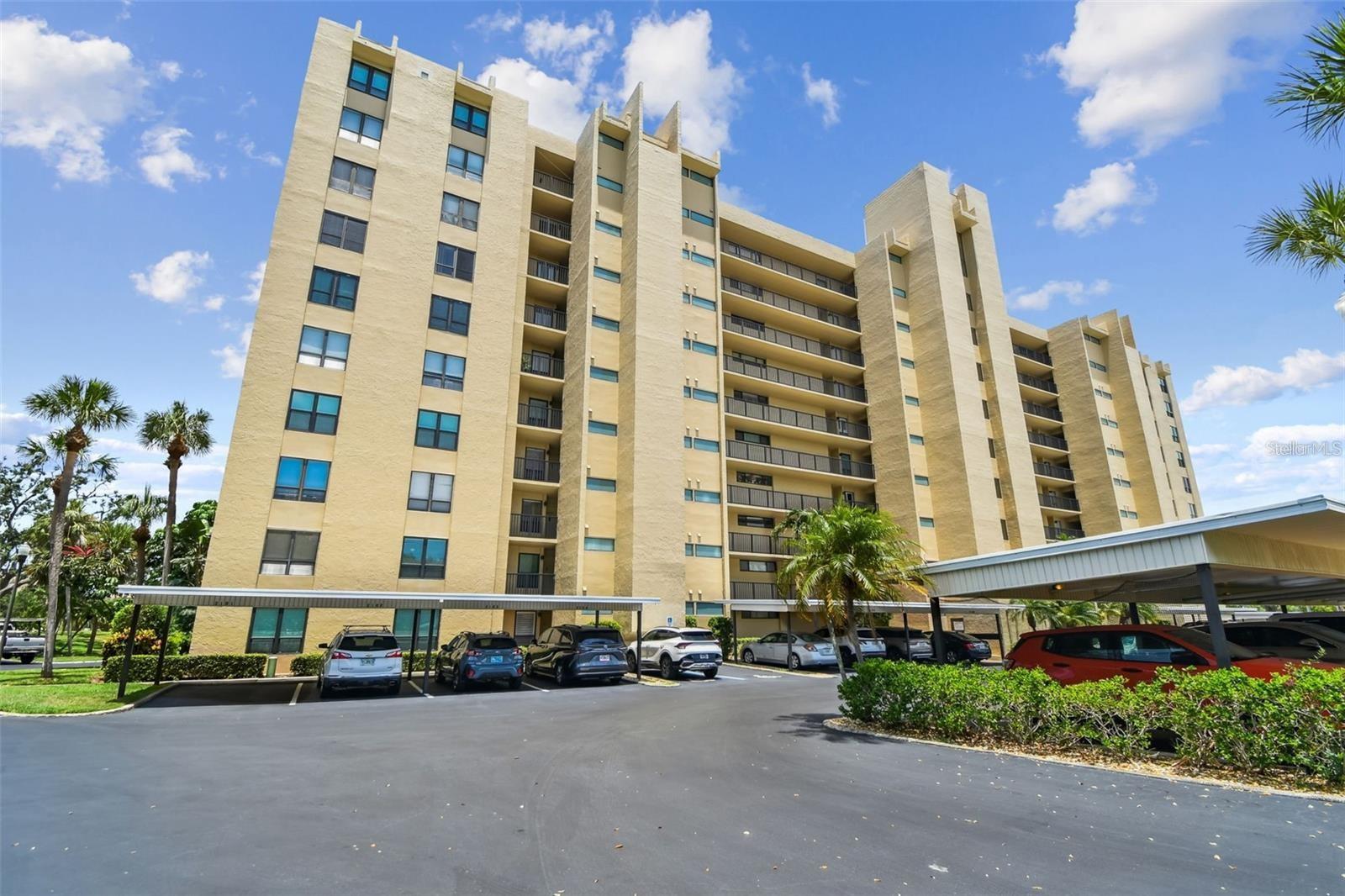 2621 Cove Cay Drive 703 — photo