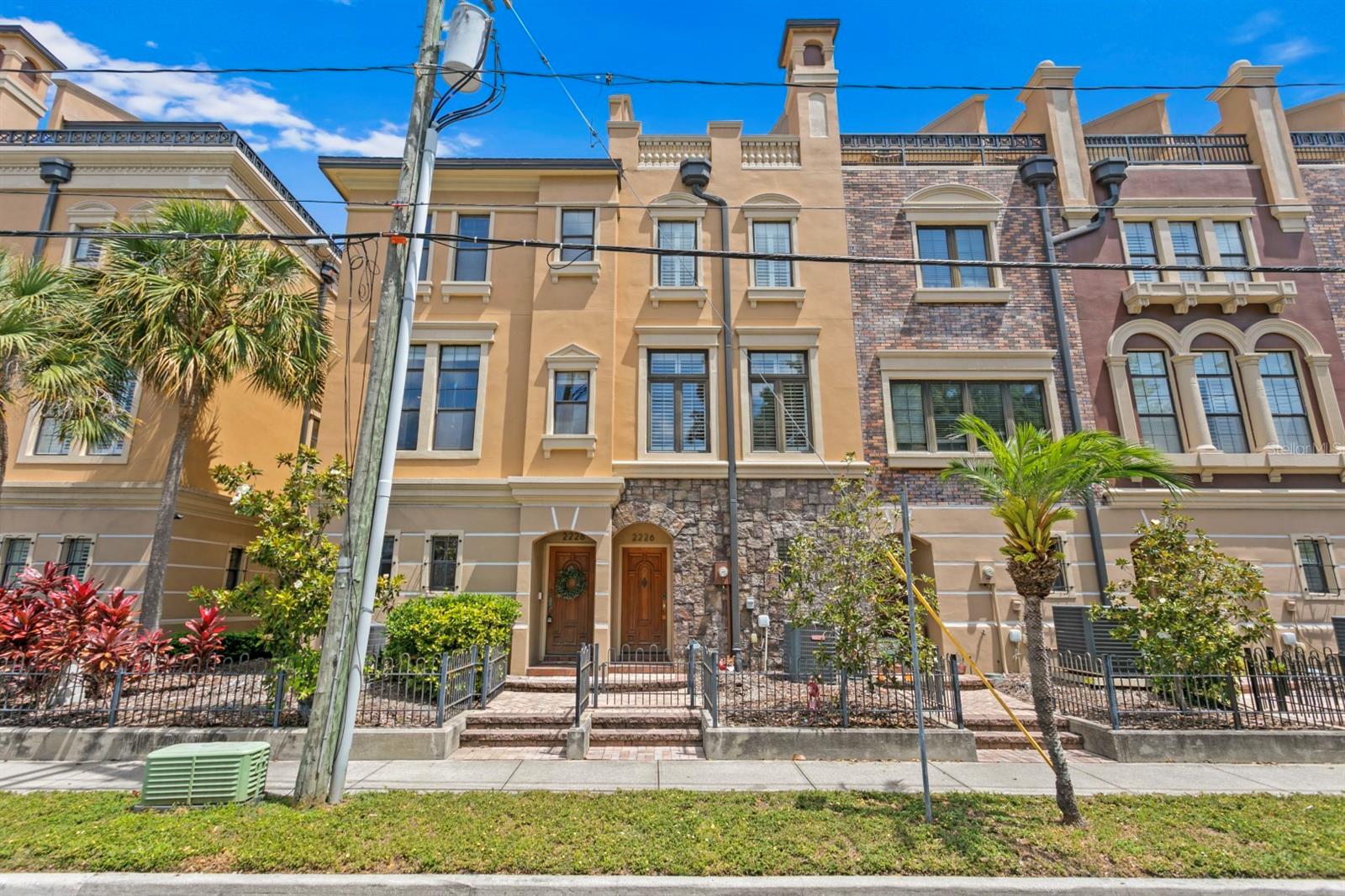 2226 Soho Bay Court — photo