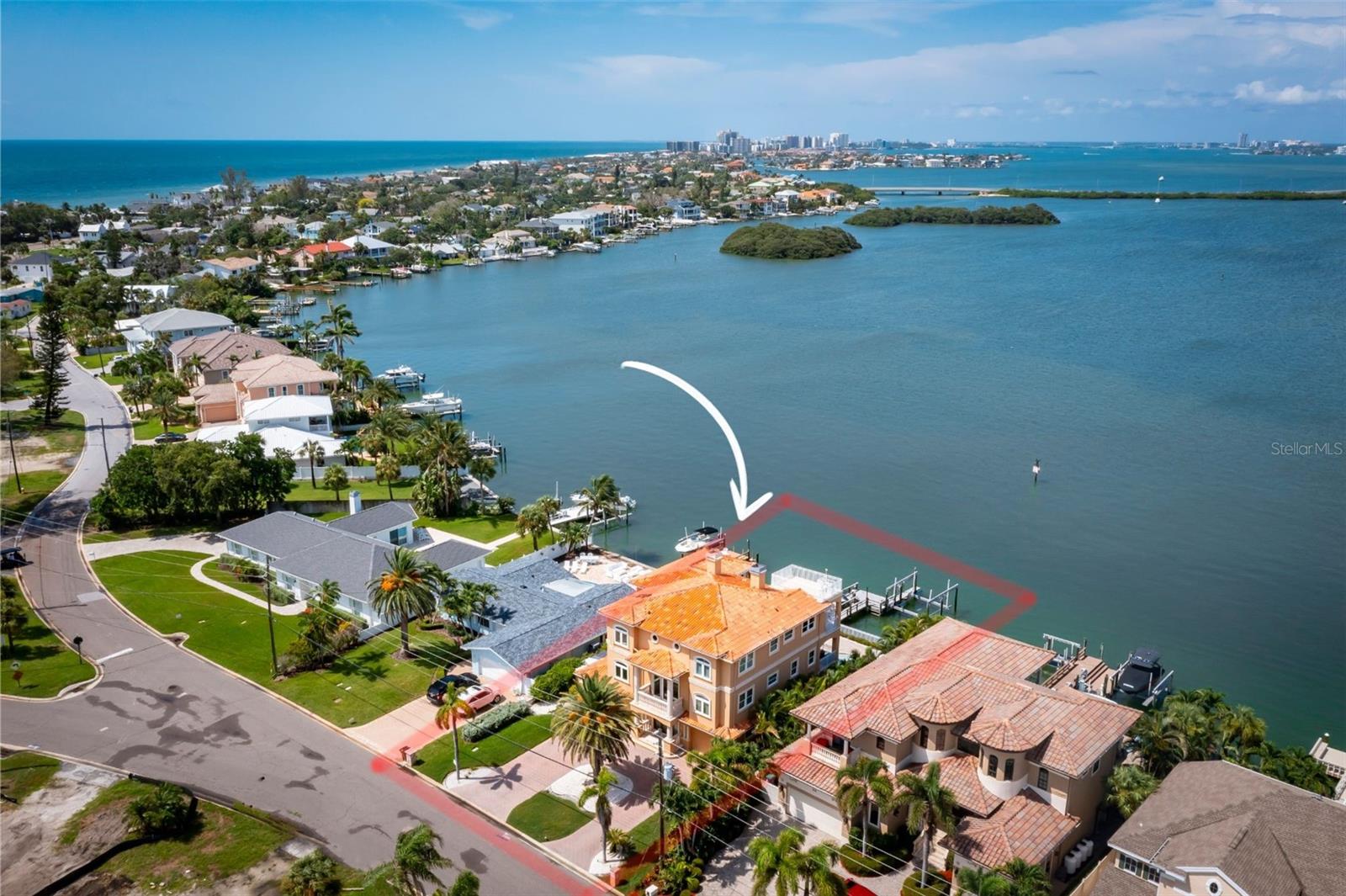 306 Harbor Drive — photo