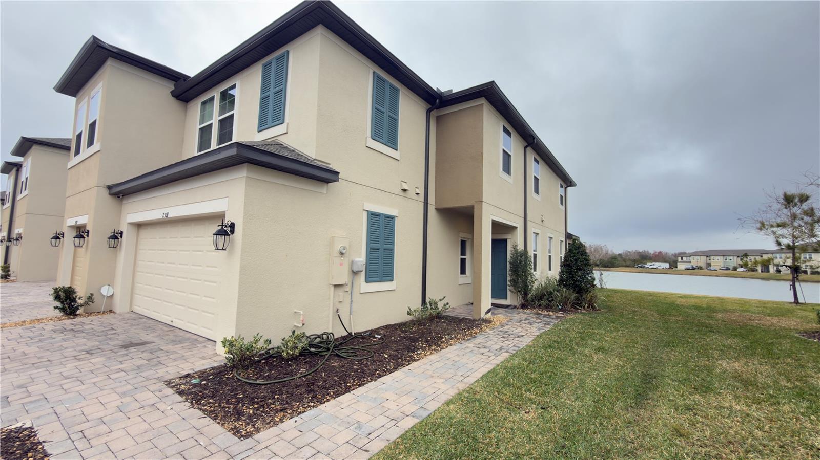 2501 Stapleford Place — photo