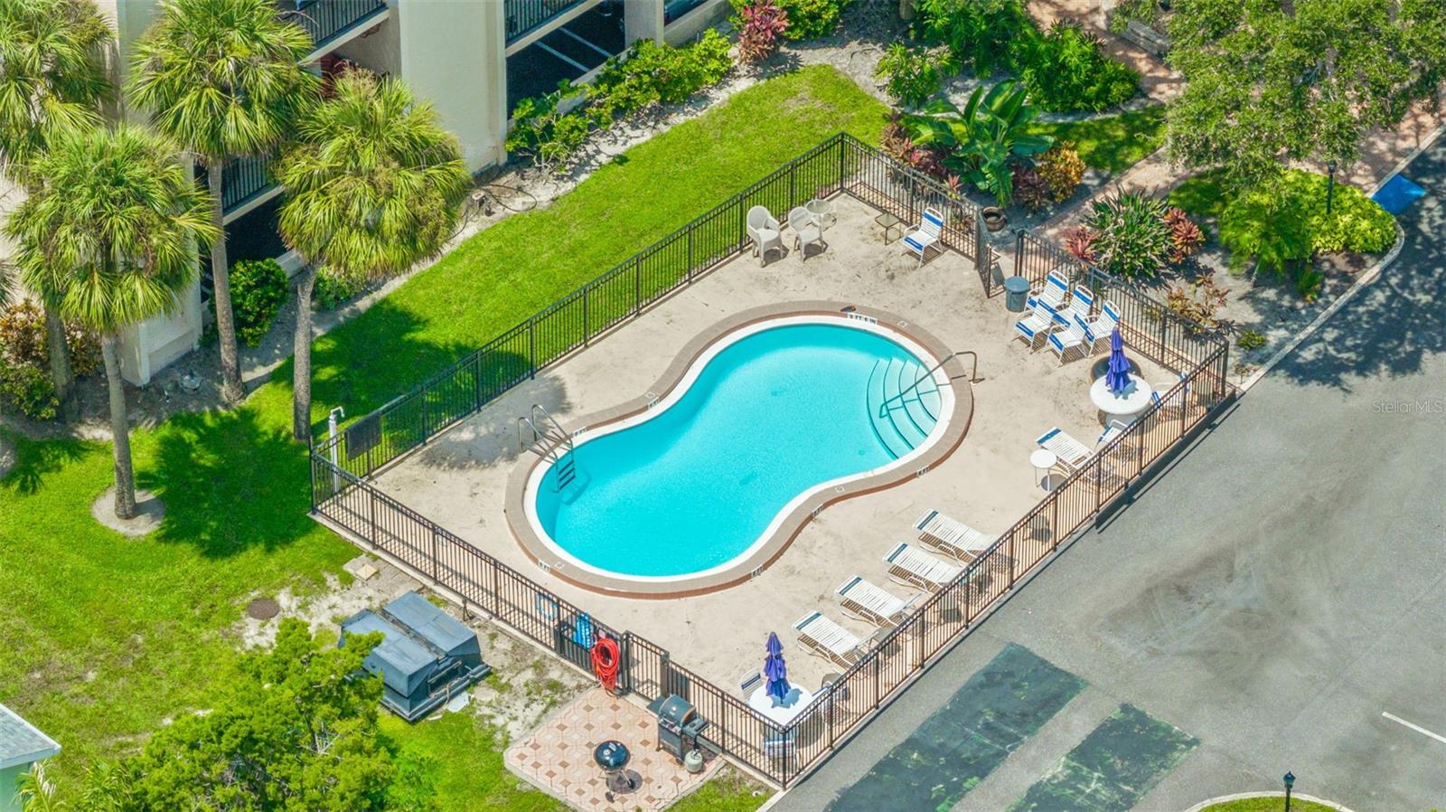 402 Tarpon Point — photo