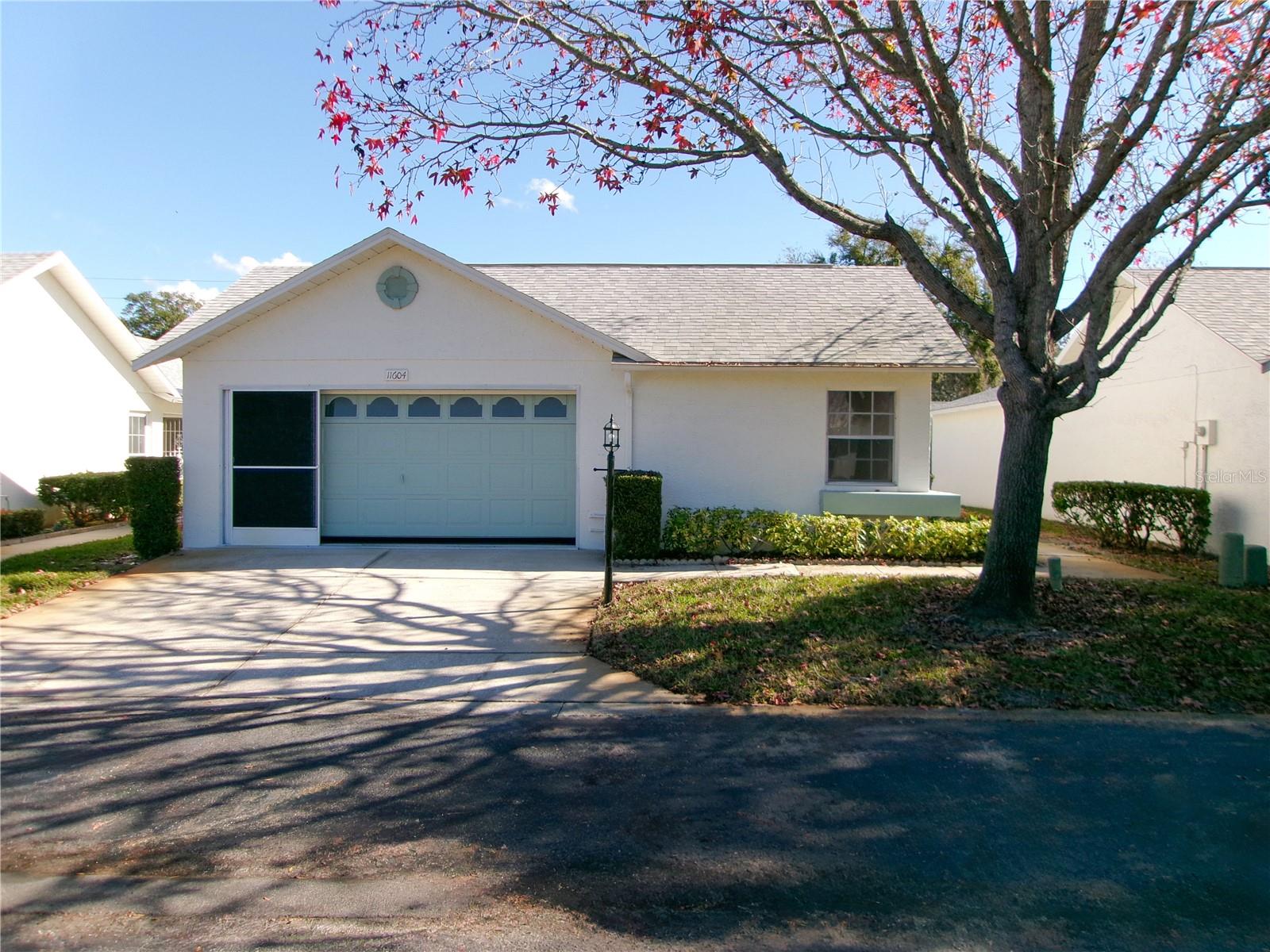 11604 Versailles Lane — photo