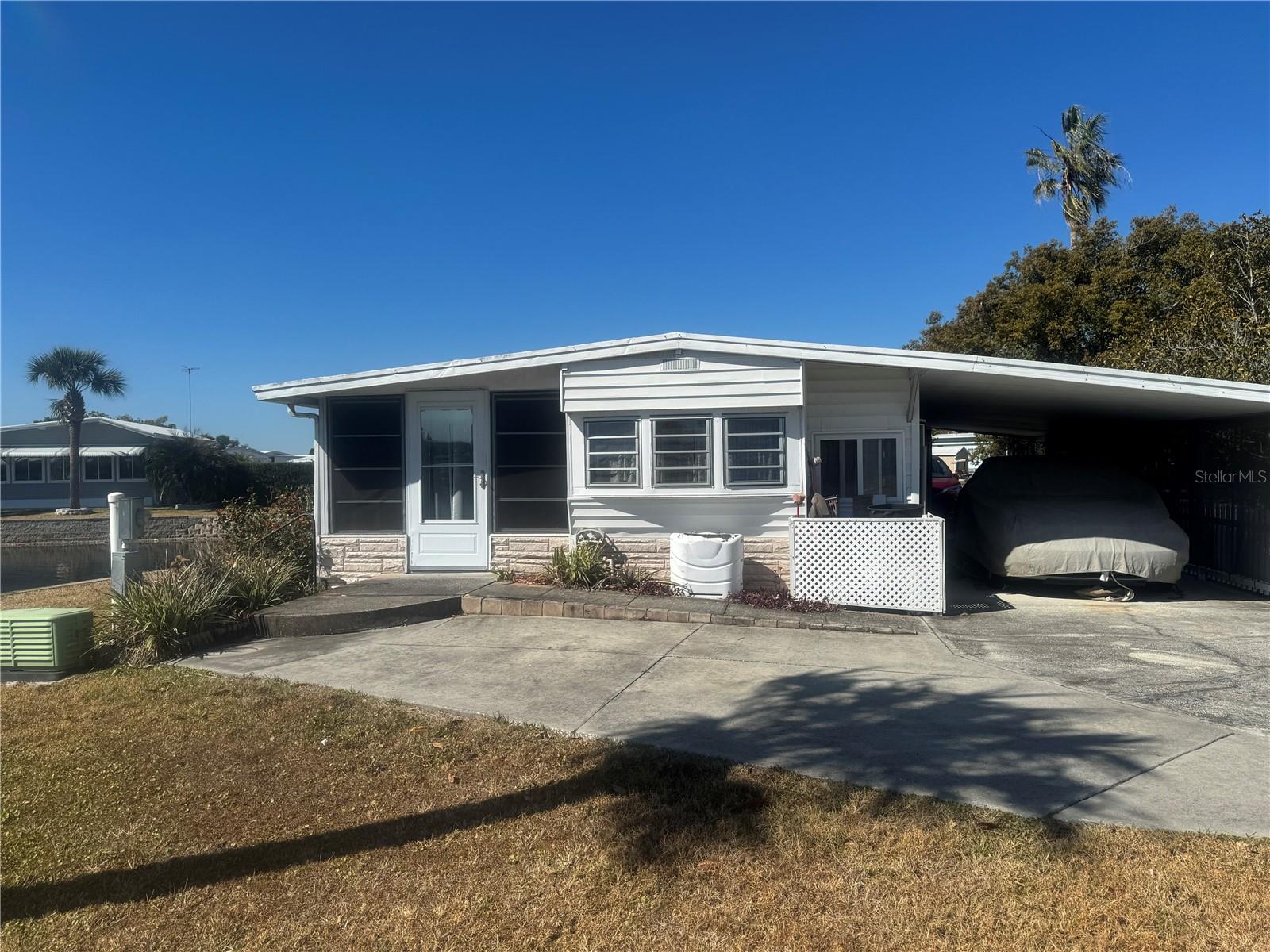 4842 Britni Way 058 — photo