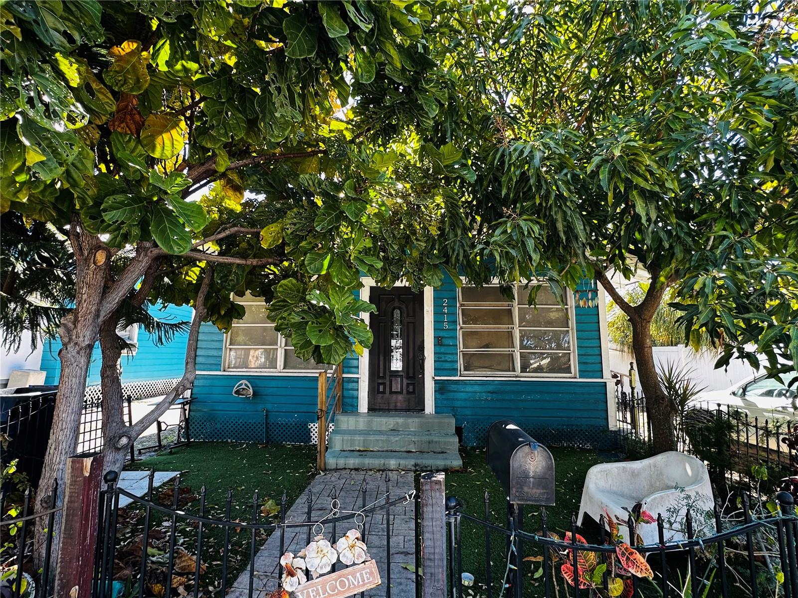 2415 Marconi Street — photo