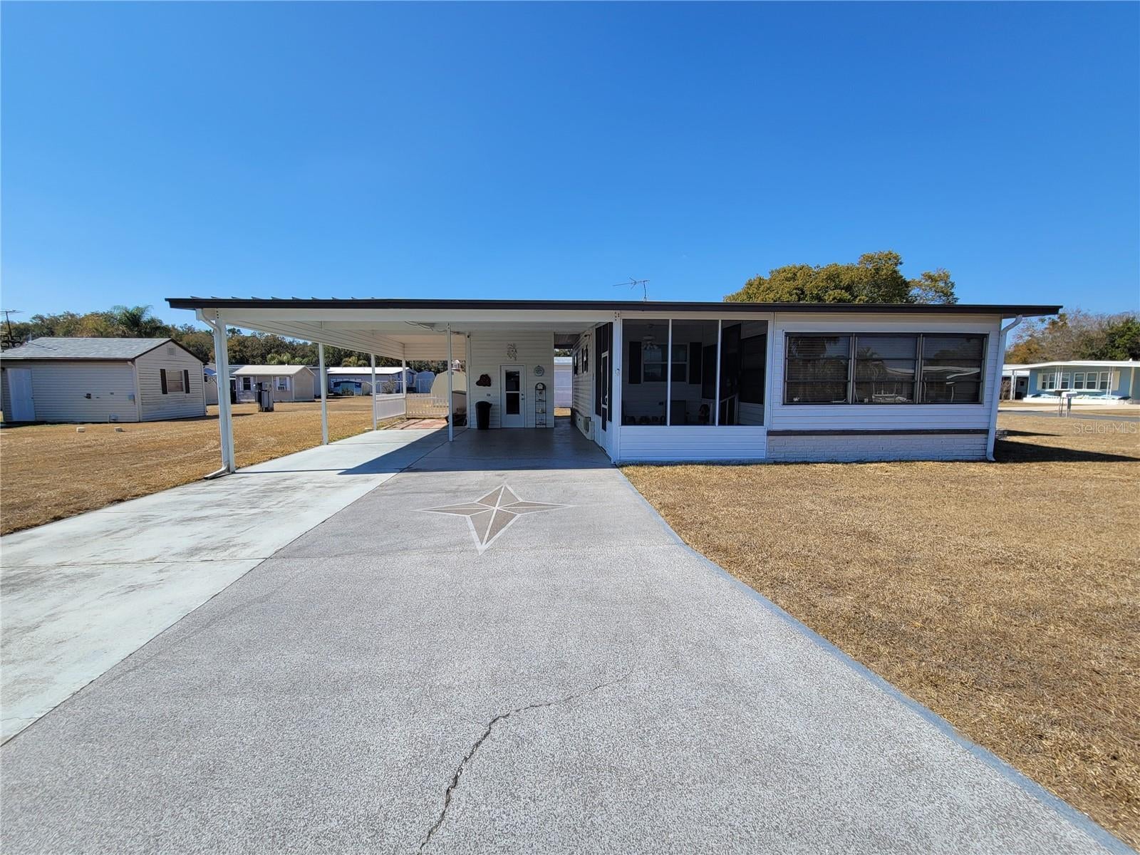 39438 Rockford Avenue — photo
