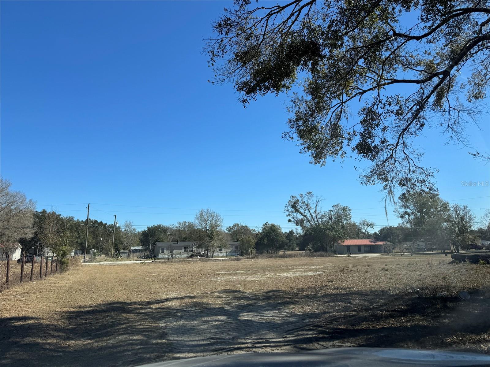 7647 Shannon Lane — photo