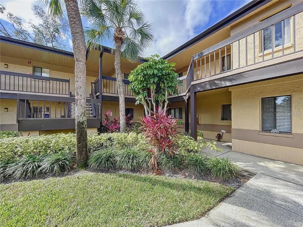2679 Sabal Springs Circle 102 — photo