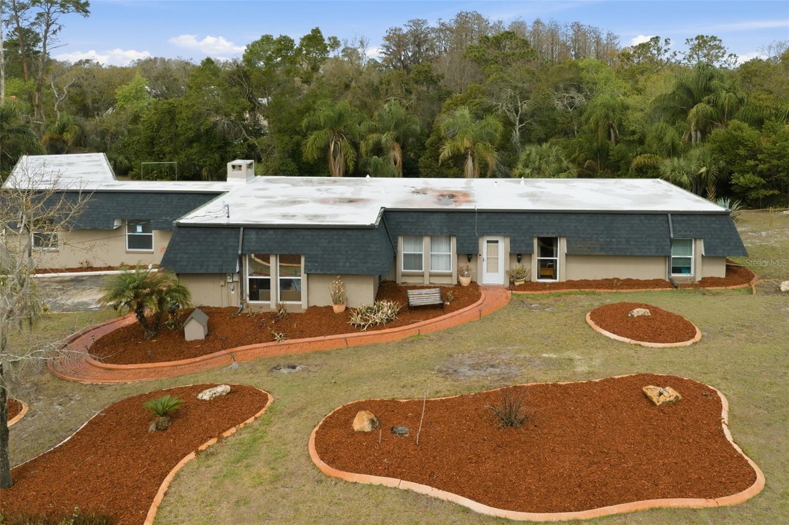 Home in NEW PORT RICHEY, FL 34654 — photo 2