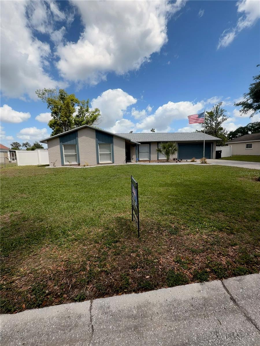 1210 Lady Elaine Drive — photo