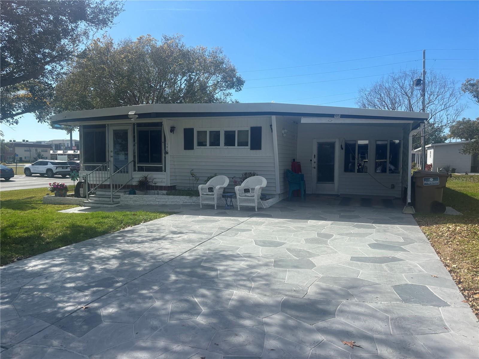 105 Freedom Court 30 — photo