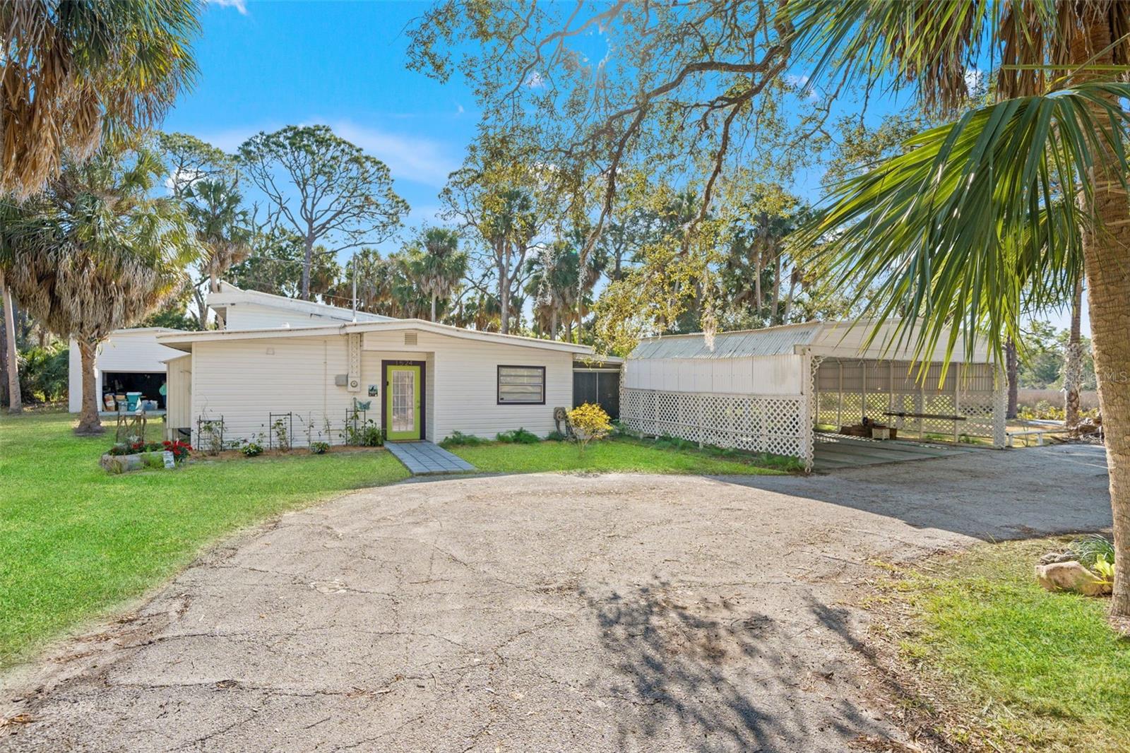 1524 Indian Bay Road — photo