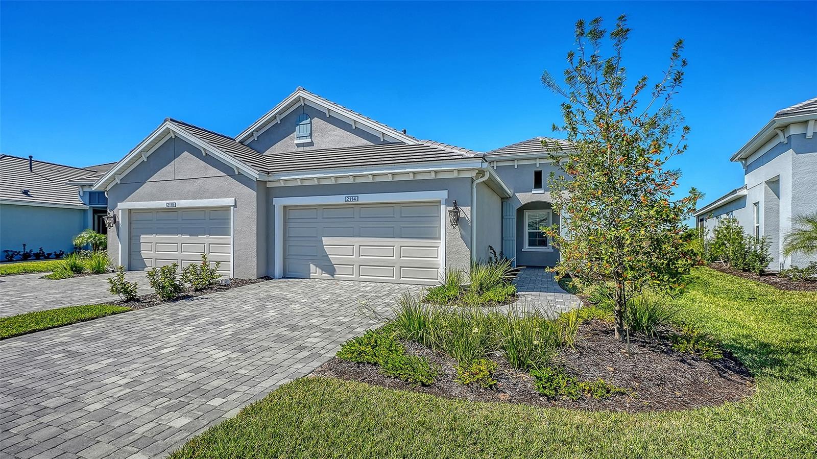 2114 Sylvester Palm Lane — photo