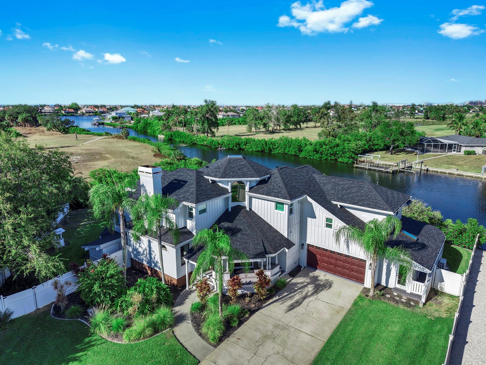 945 Bunker View Drive — photo