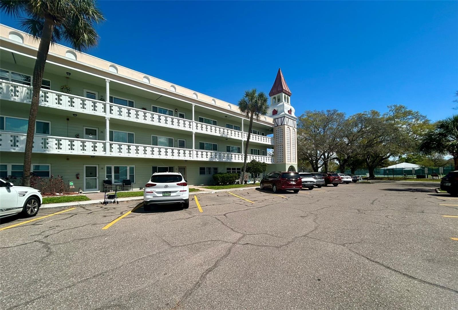 2400 Columbia Drive 18 — photo