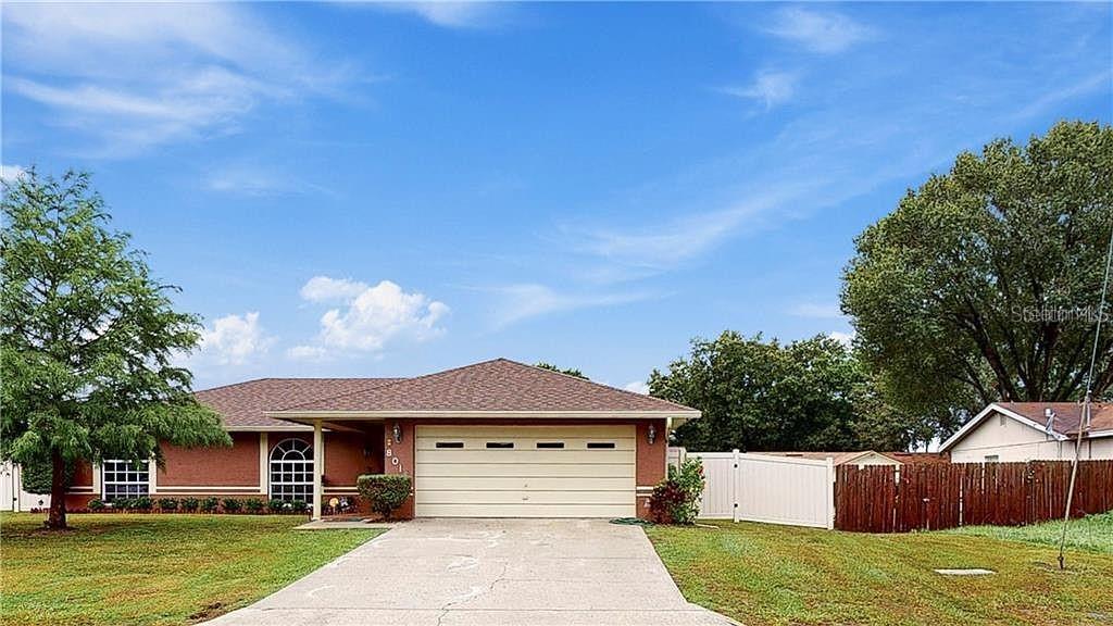 8016 Apache Lane — photo