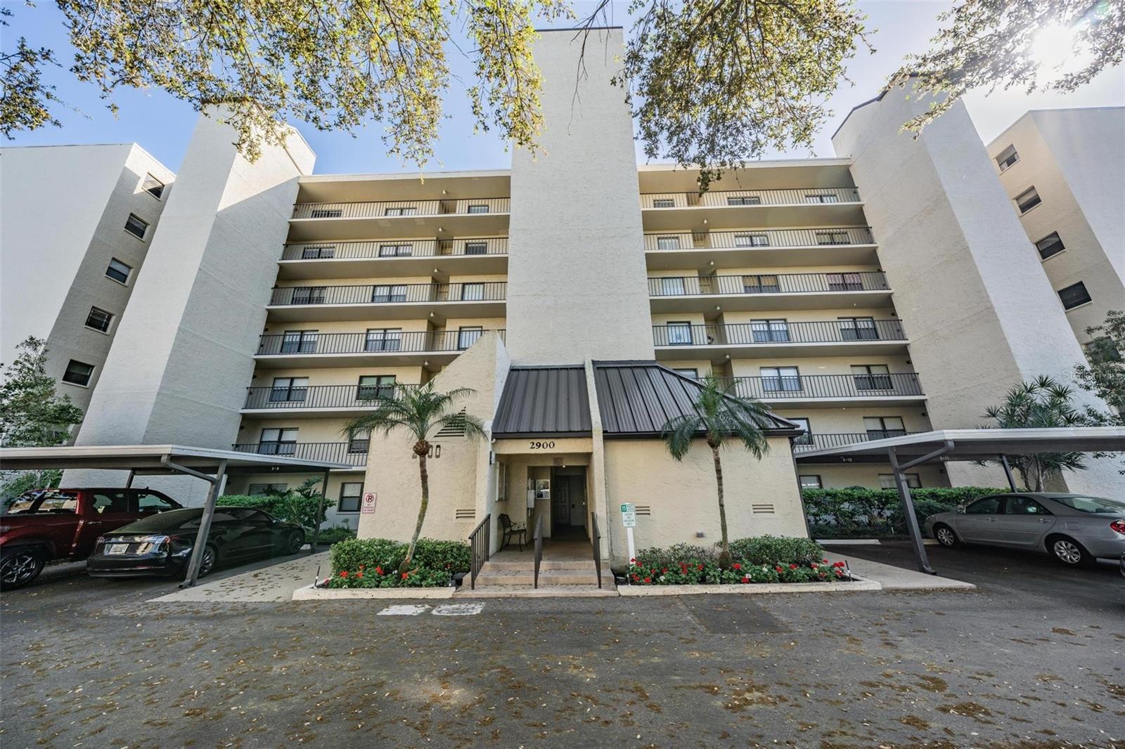 2900 Cove Cay Drive 7B — photo