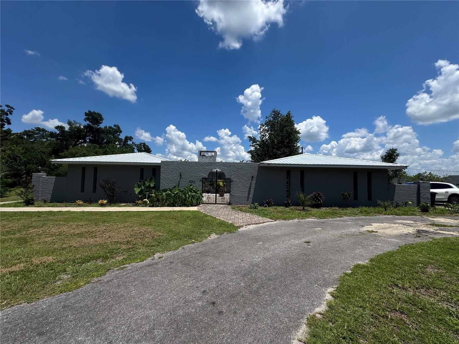 4925 N US Highway 441 — photo