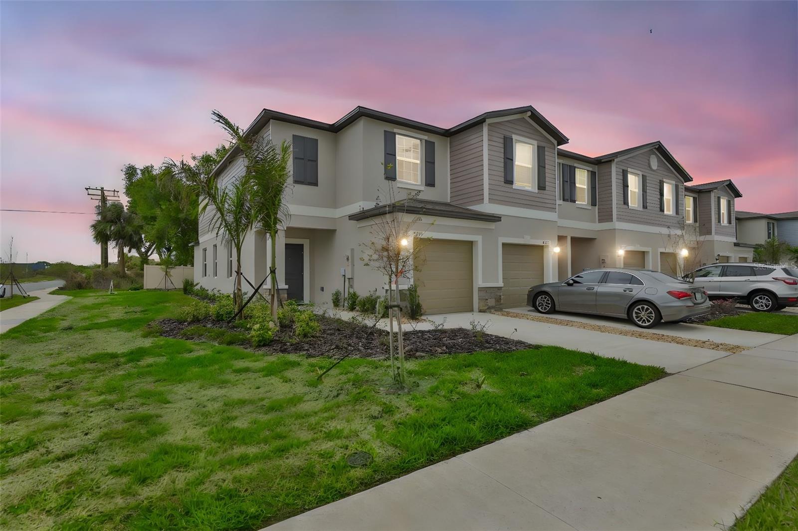 2661 Sunray Venus Way — photo