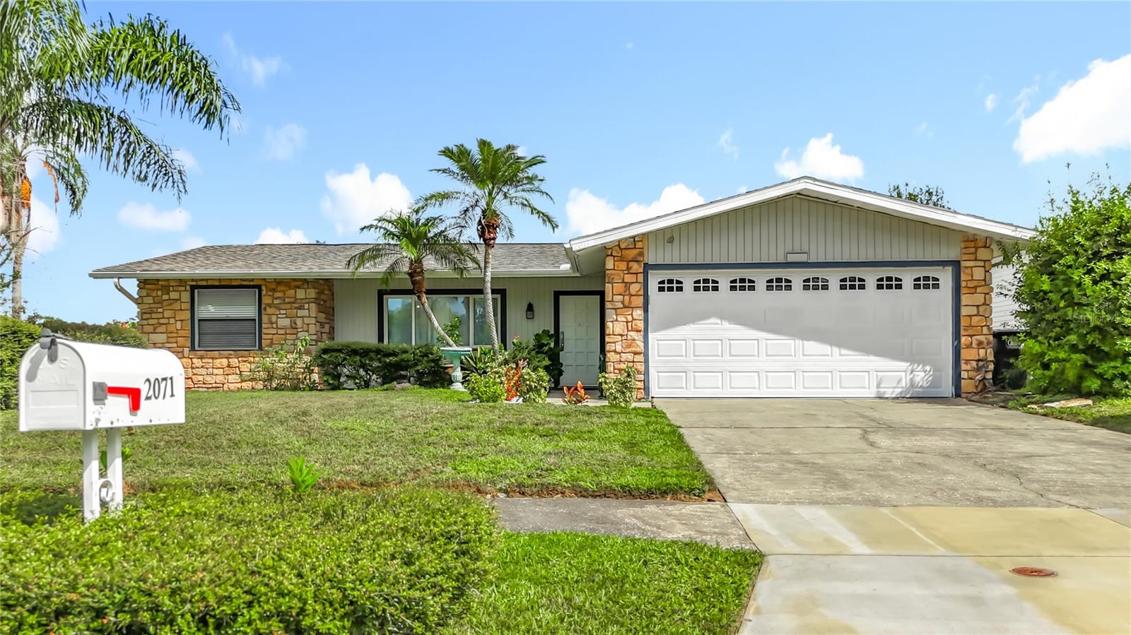 2071 Butternut Circle E — photo