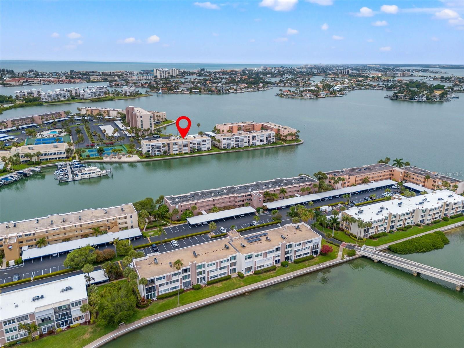 7625 Sun Island Drive S 207 — photo