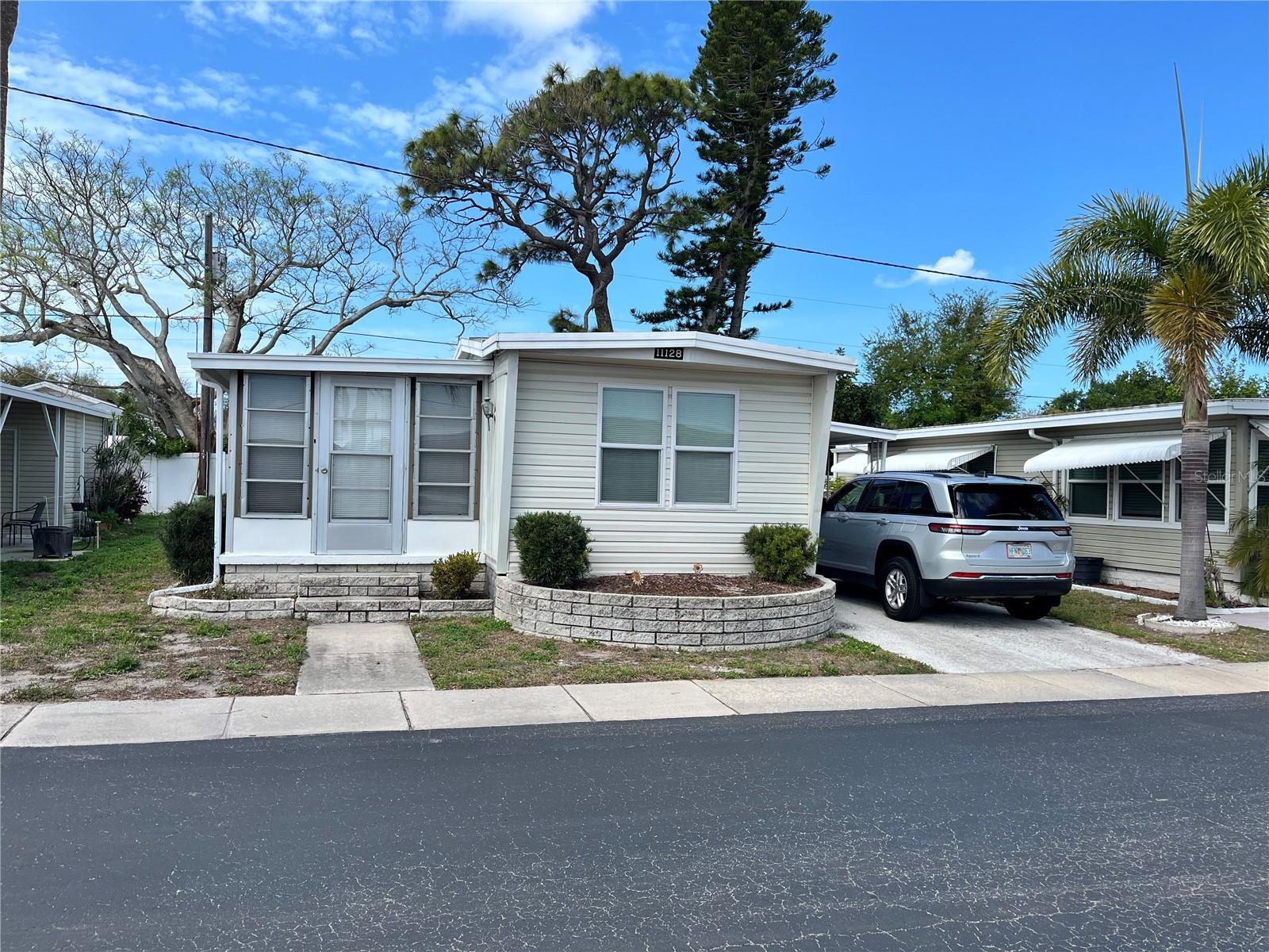 11128 102nd Way 225 — photo