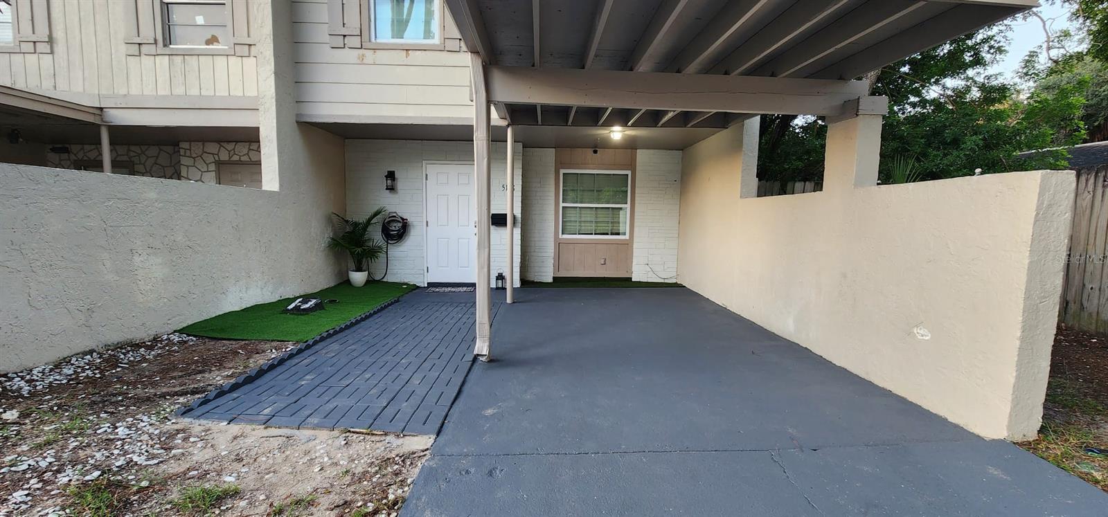 5118 Tennis Court Circle — photo