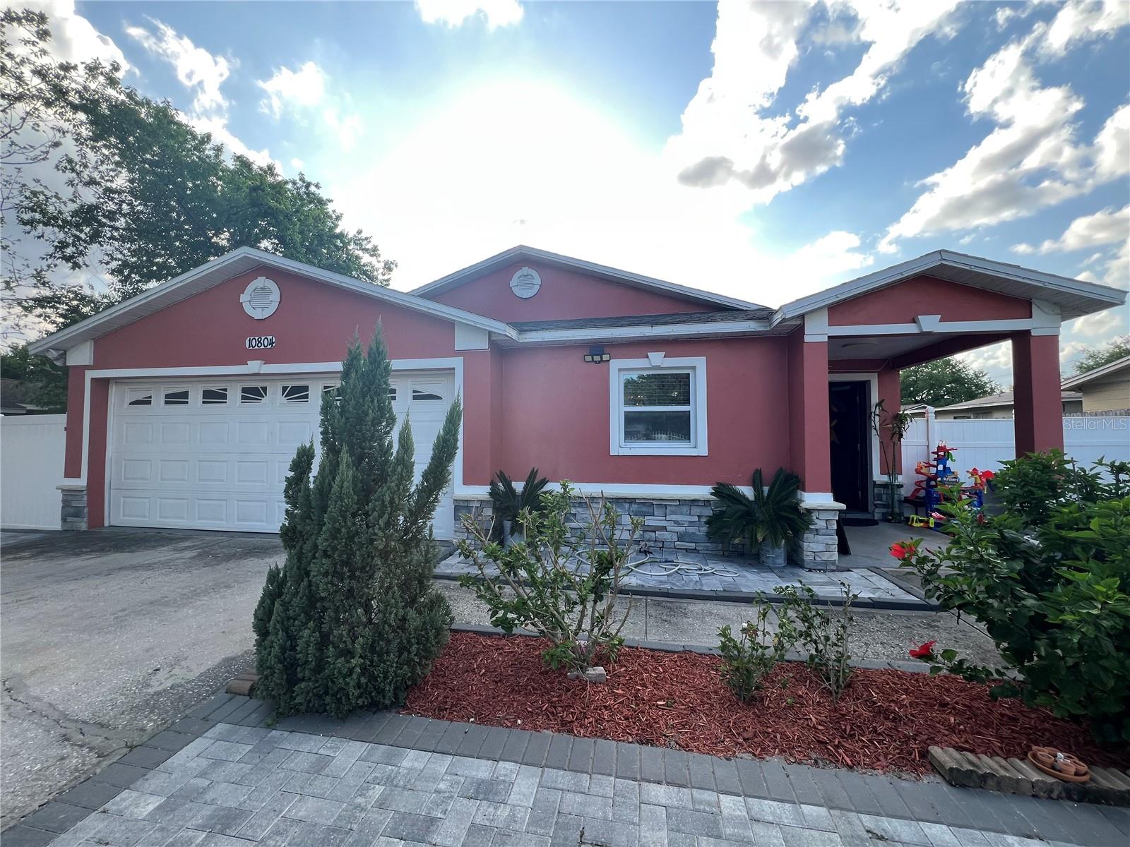10804 N Myrtle Street — photo