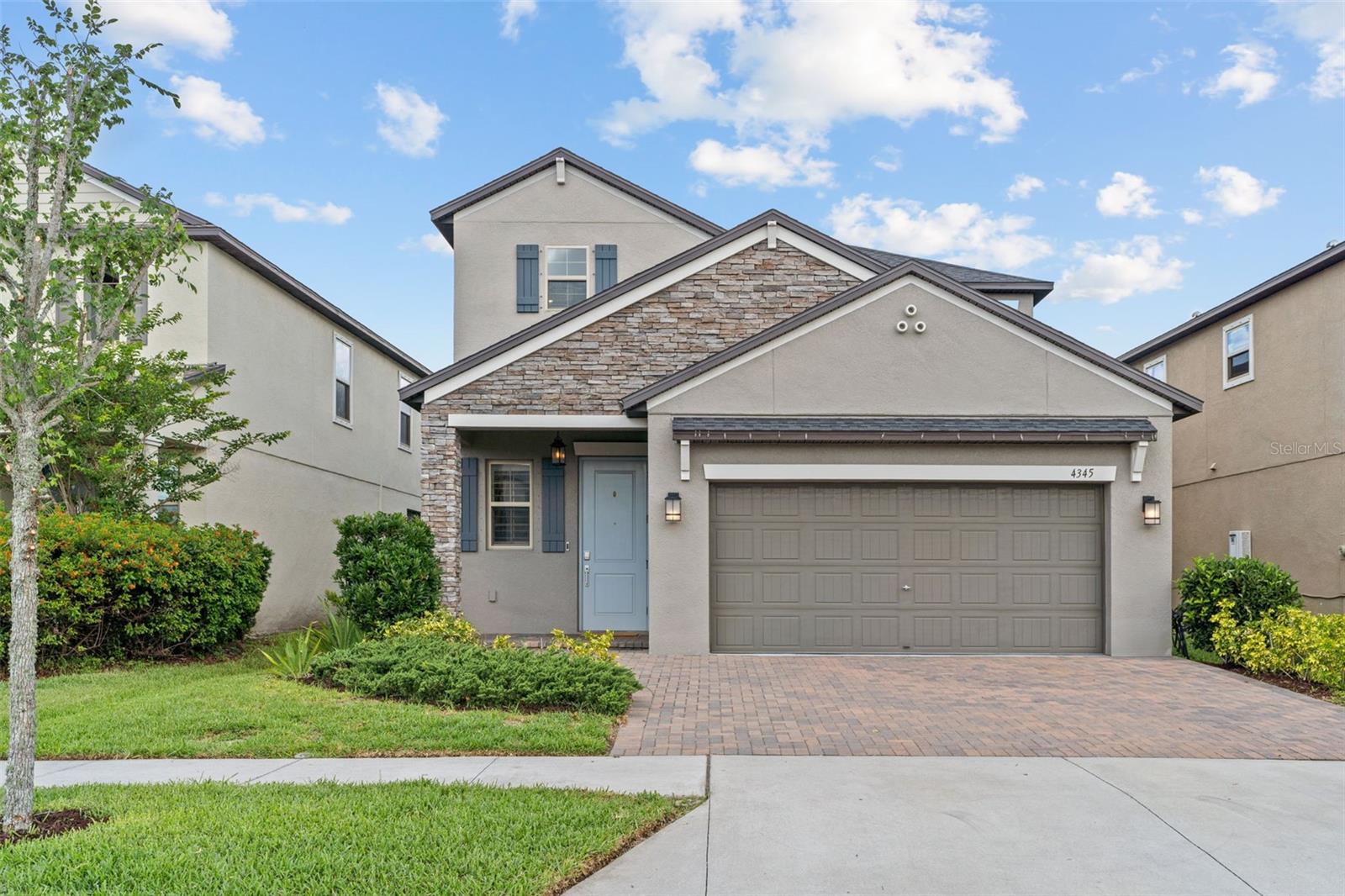 4345 Cadence Loop — photo