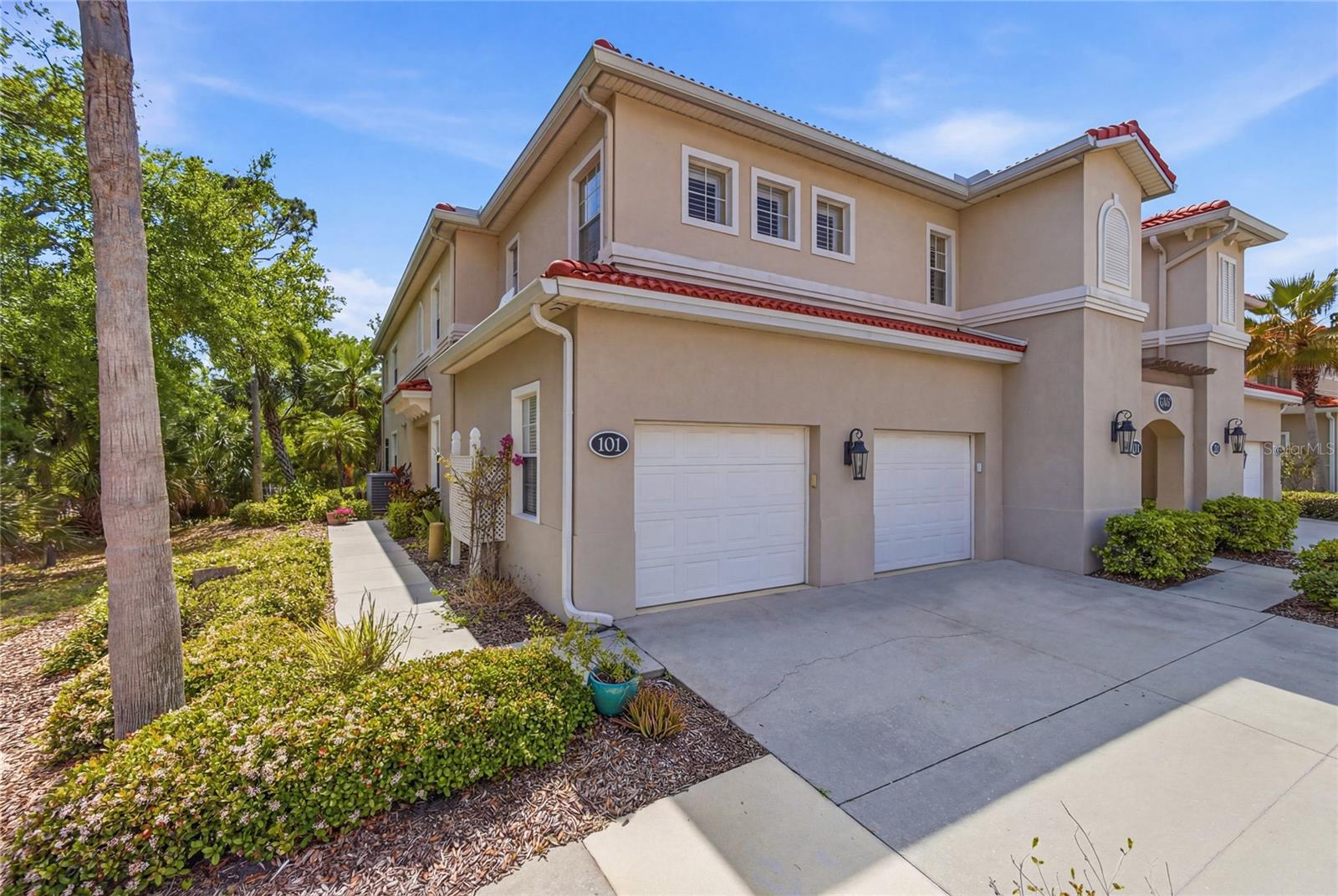 4000 Ibis Way 101 — photo
