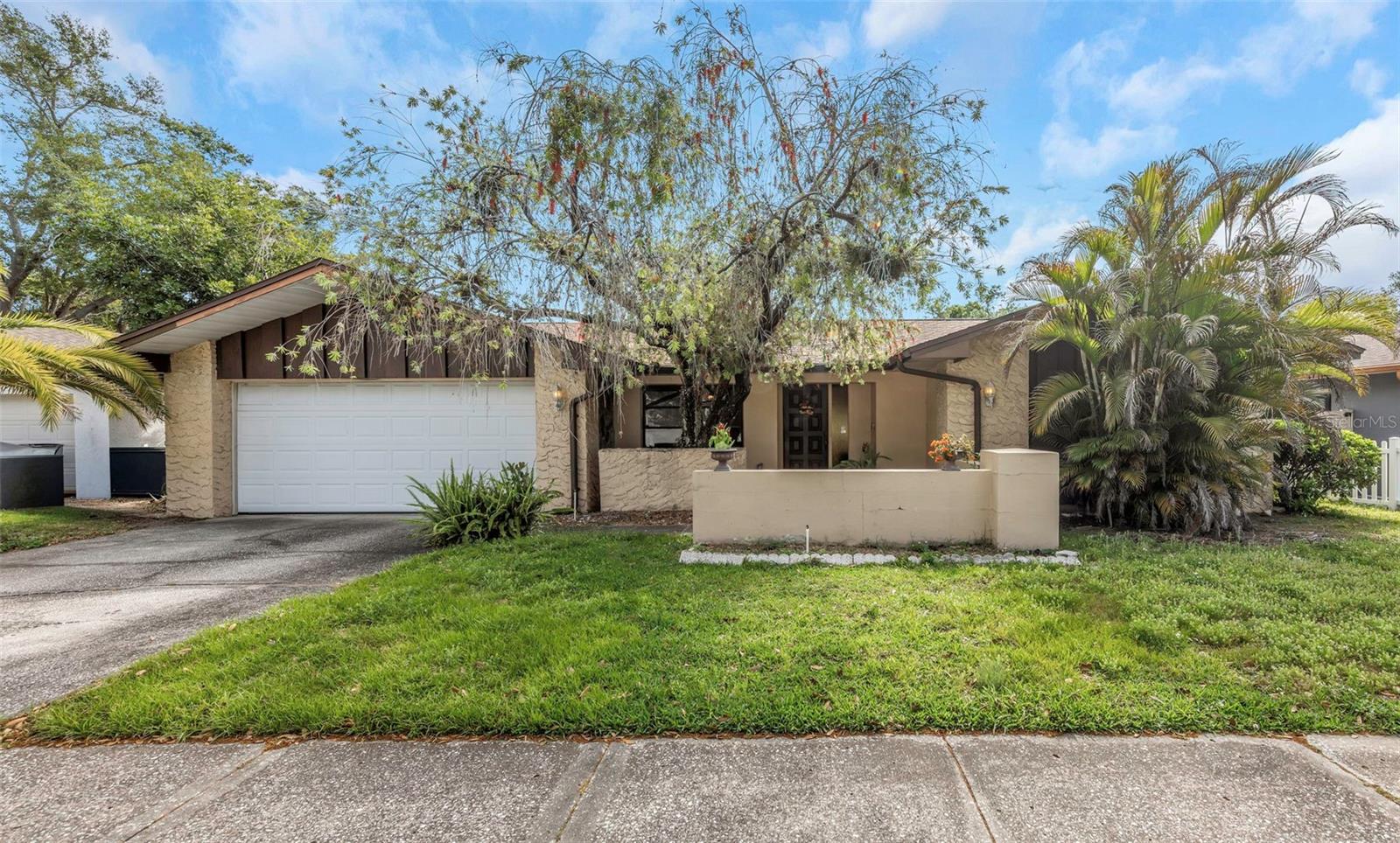 107 Country Villas Drive — photo