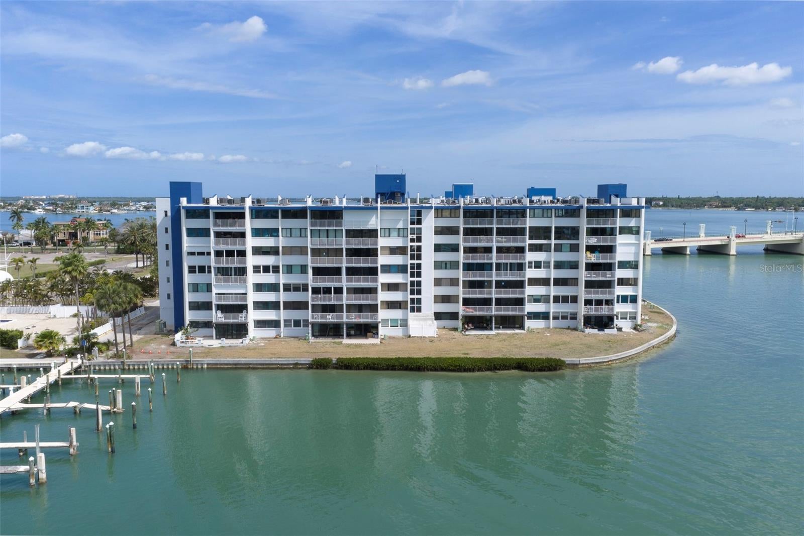 450 Treasure Island Causeway 105 — photo