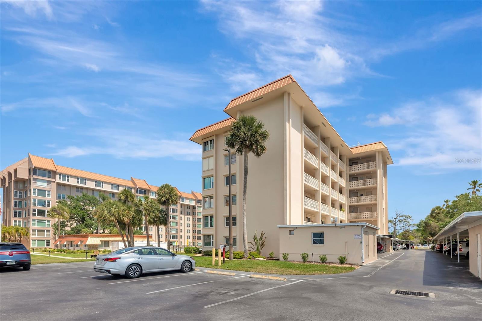 620 Edgewater Drive 102 — photo
