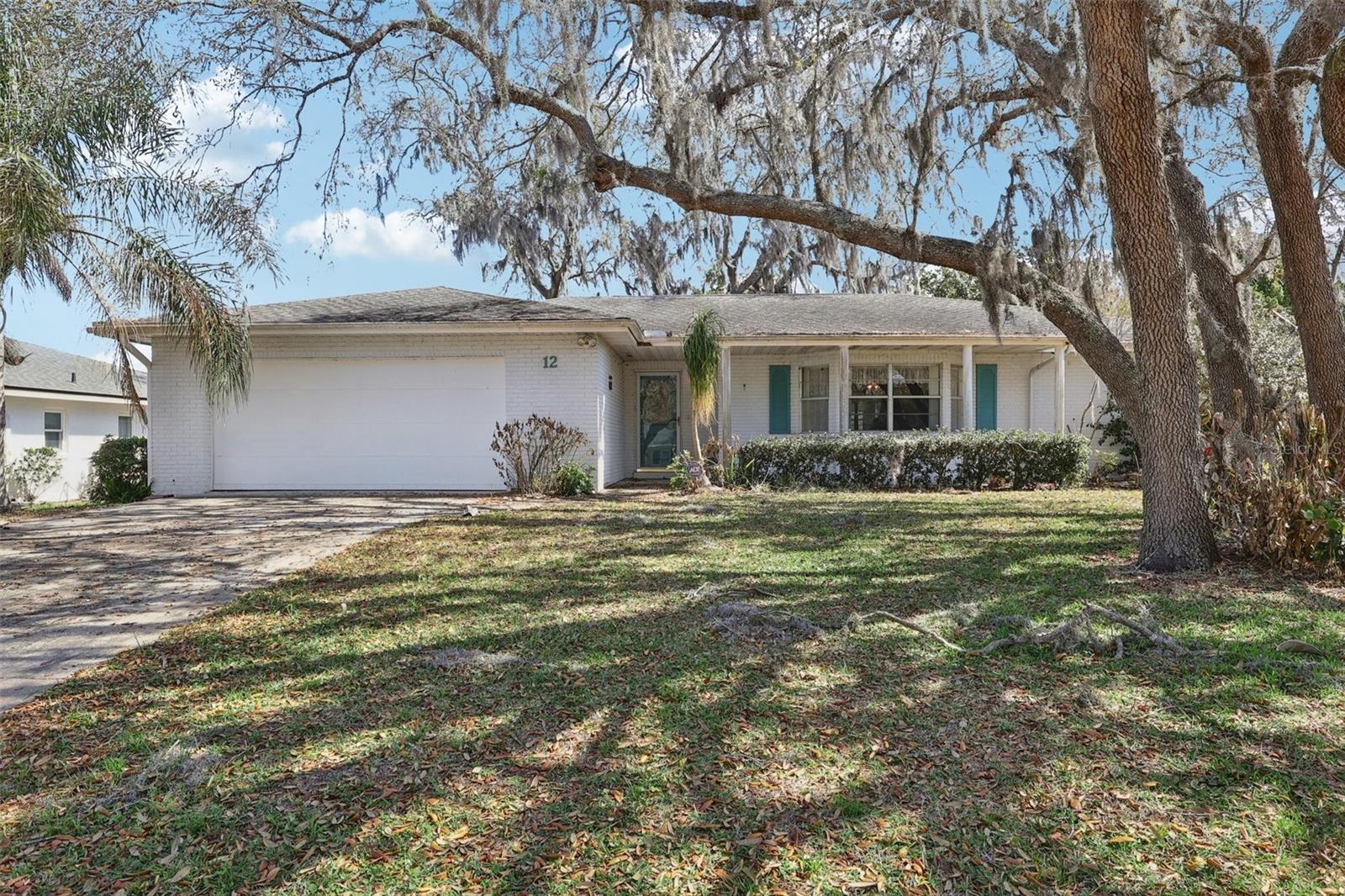 12 Sun Air Boulevard E — photo