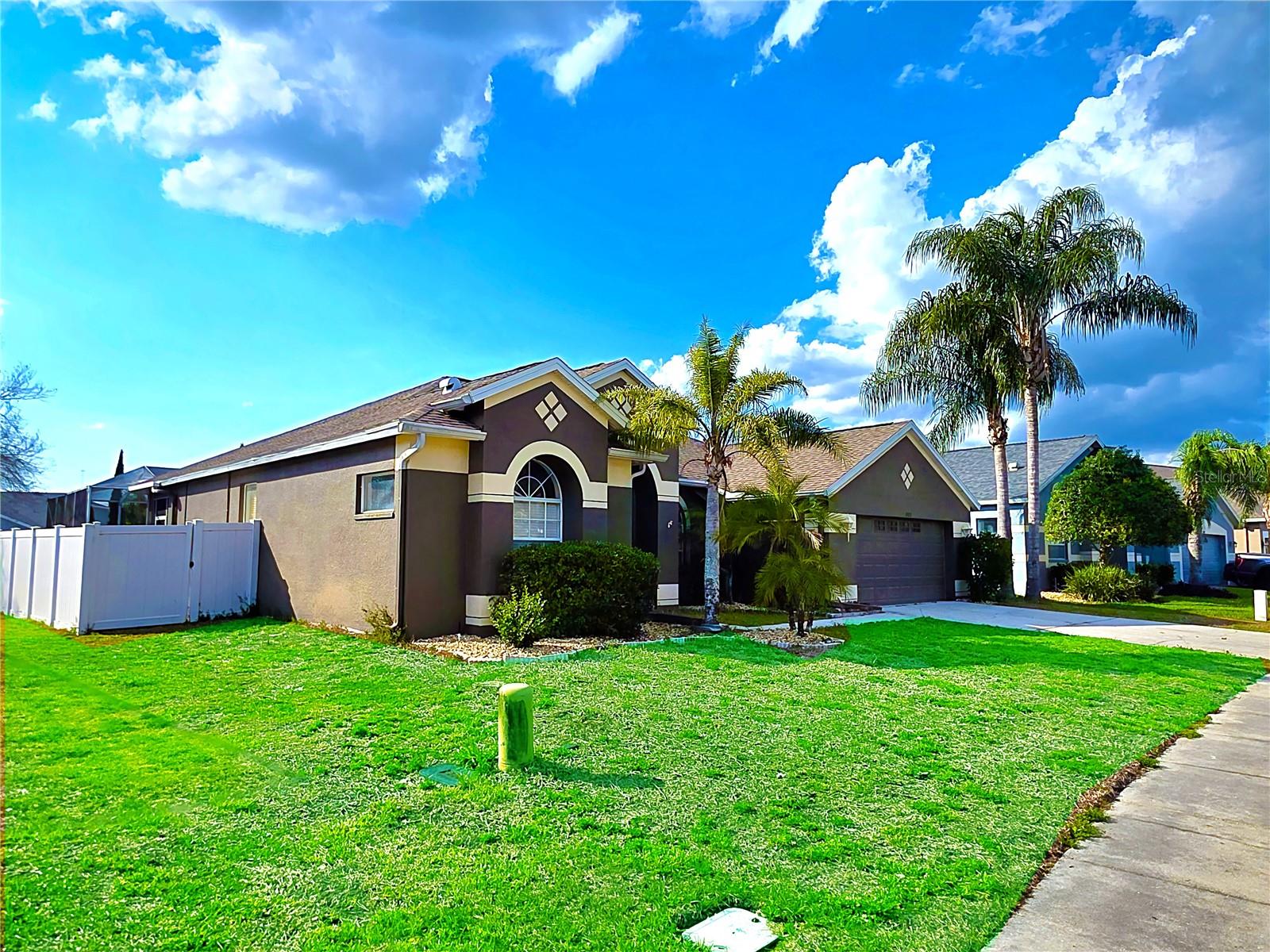 7927 Roundelay Drive — photo
