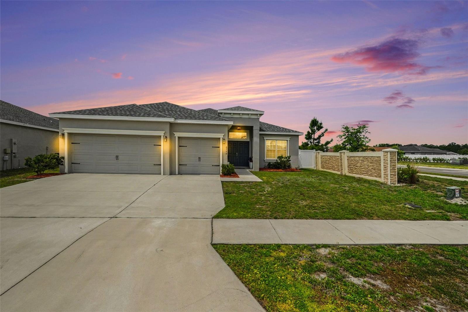 6749 Abbywood Lane — photo
