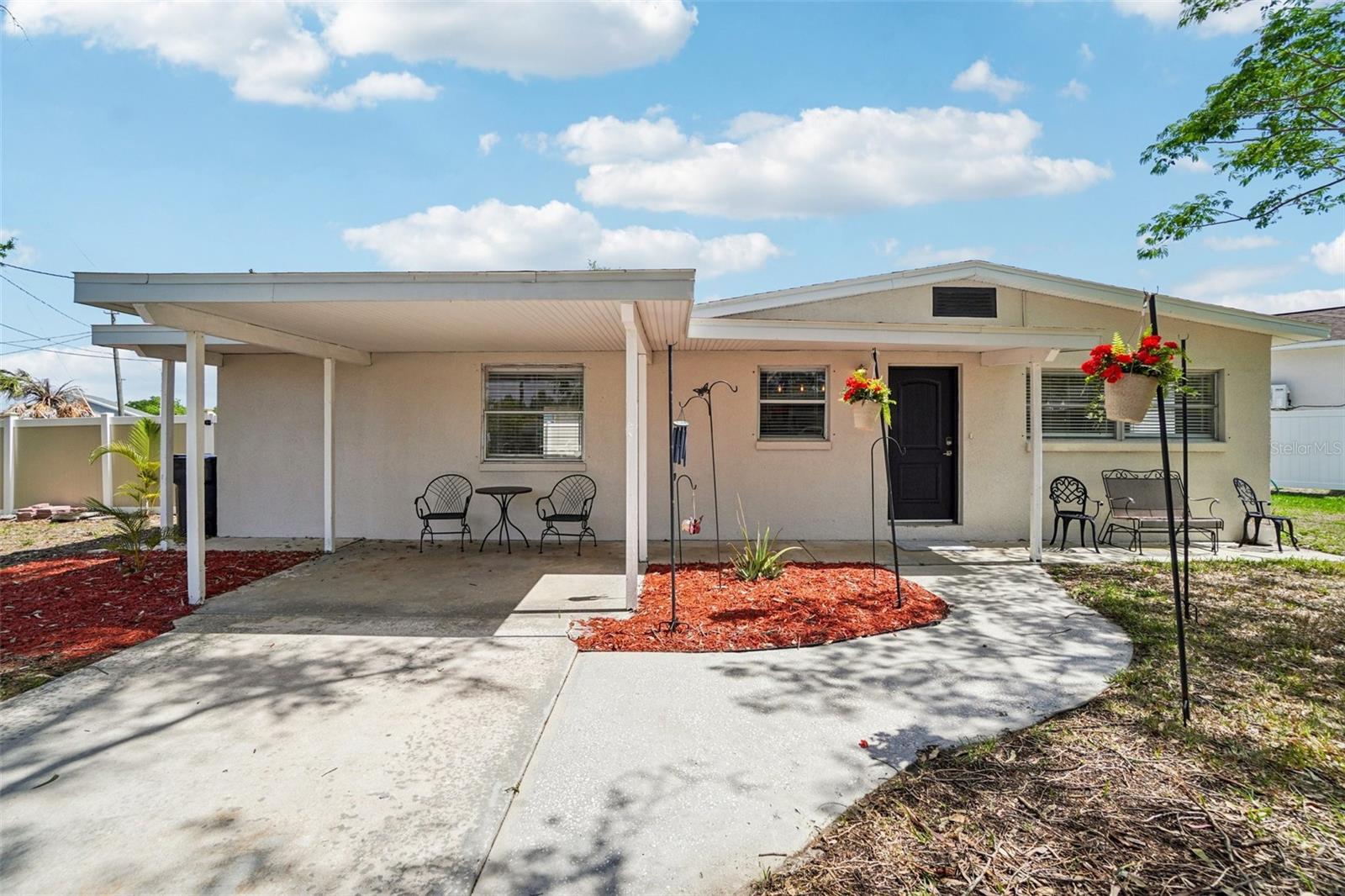 541 Firefly Lane — photo