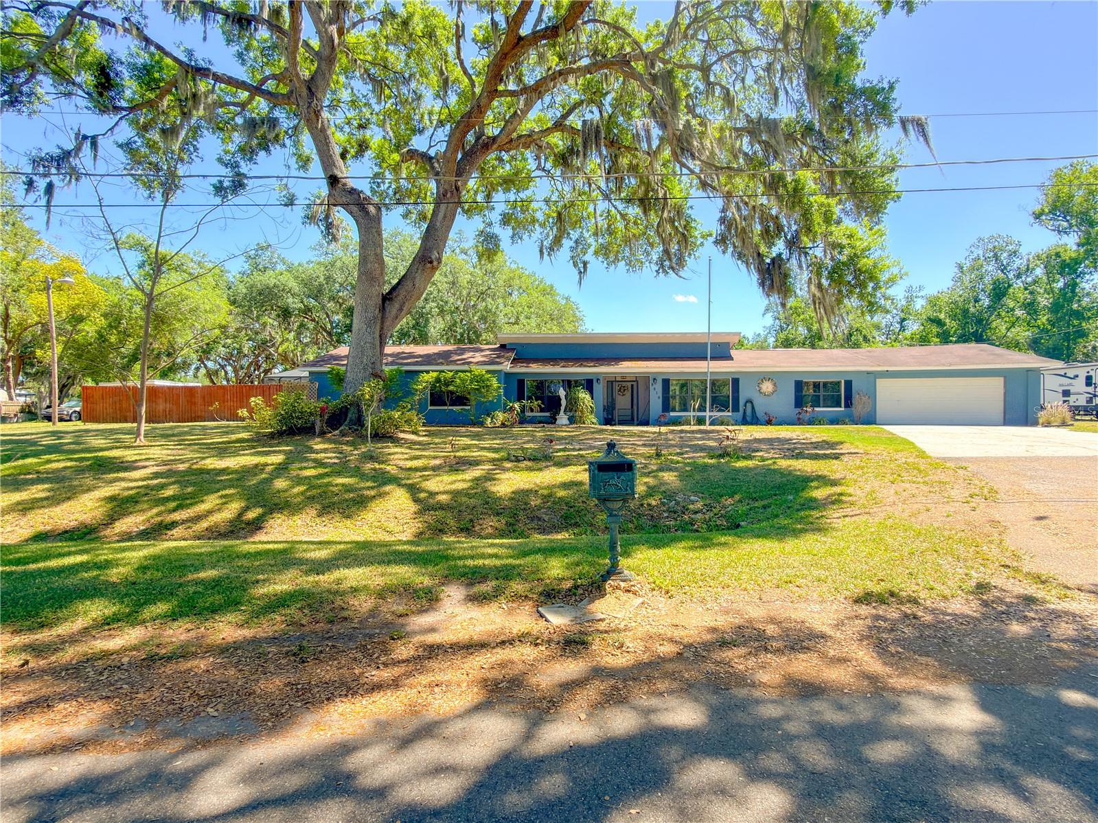 8818 Mathog Road — photo