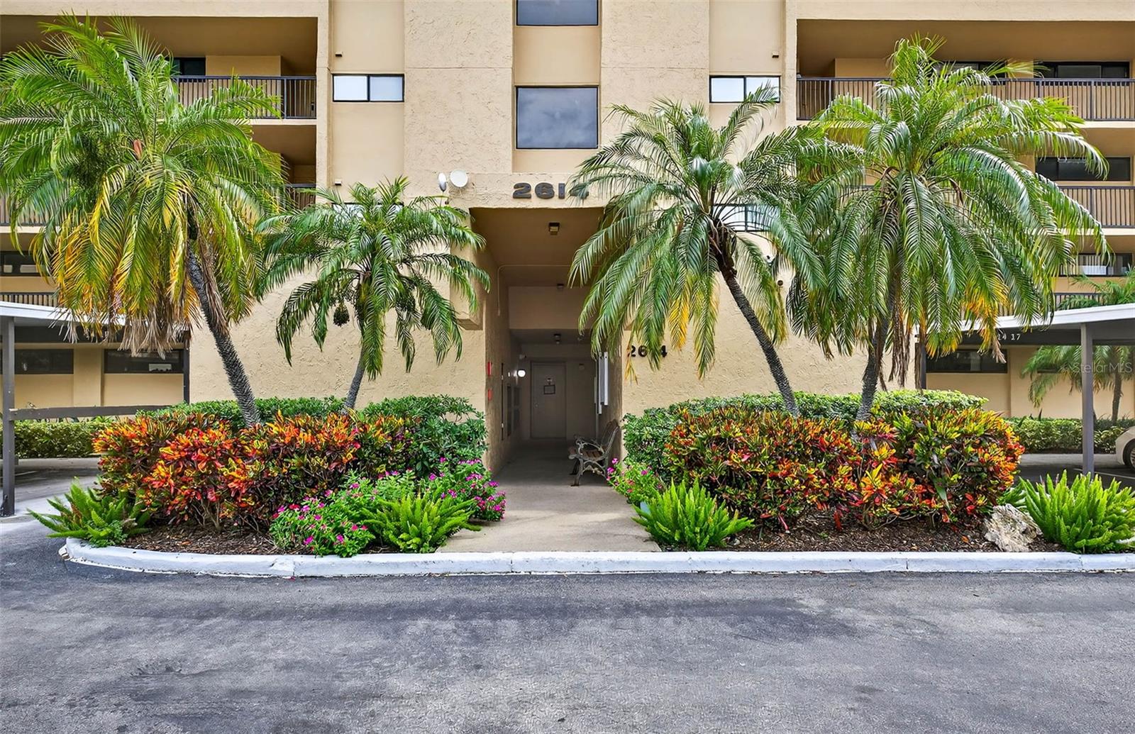 2614 Cove Cay Drive 405 — photo