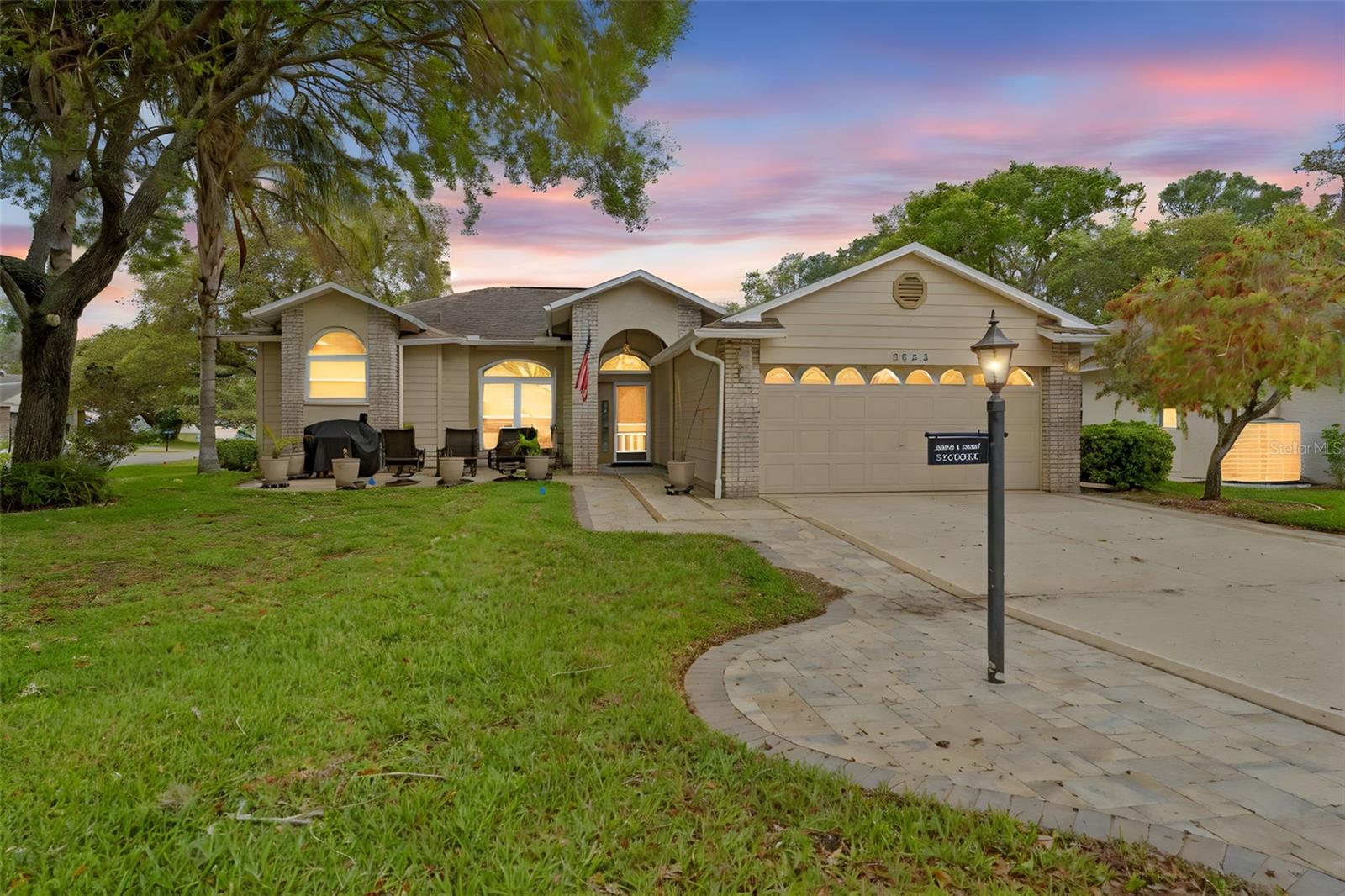 2552 Crystal Lake Drive — photo