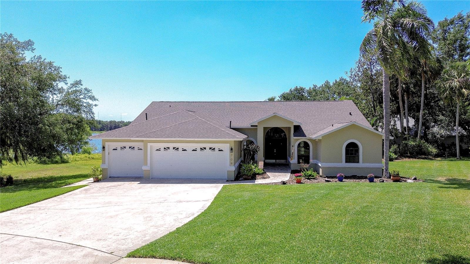 709 Sportsman Park Drive — photo