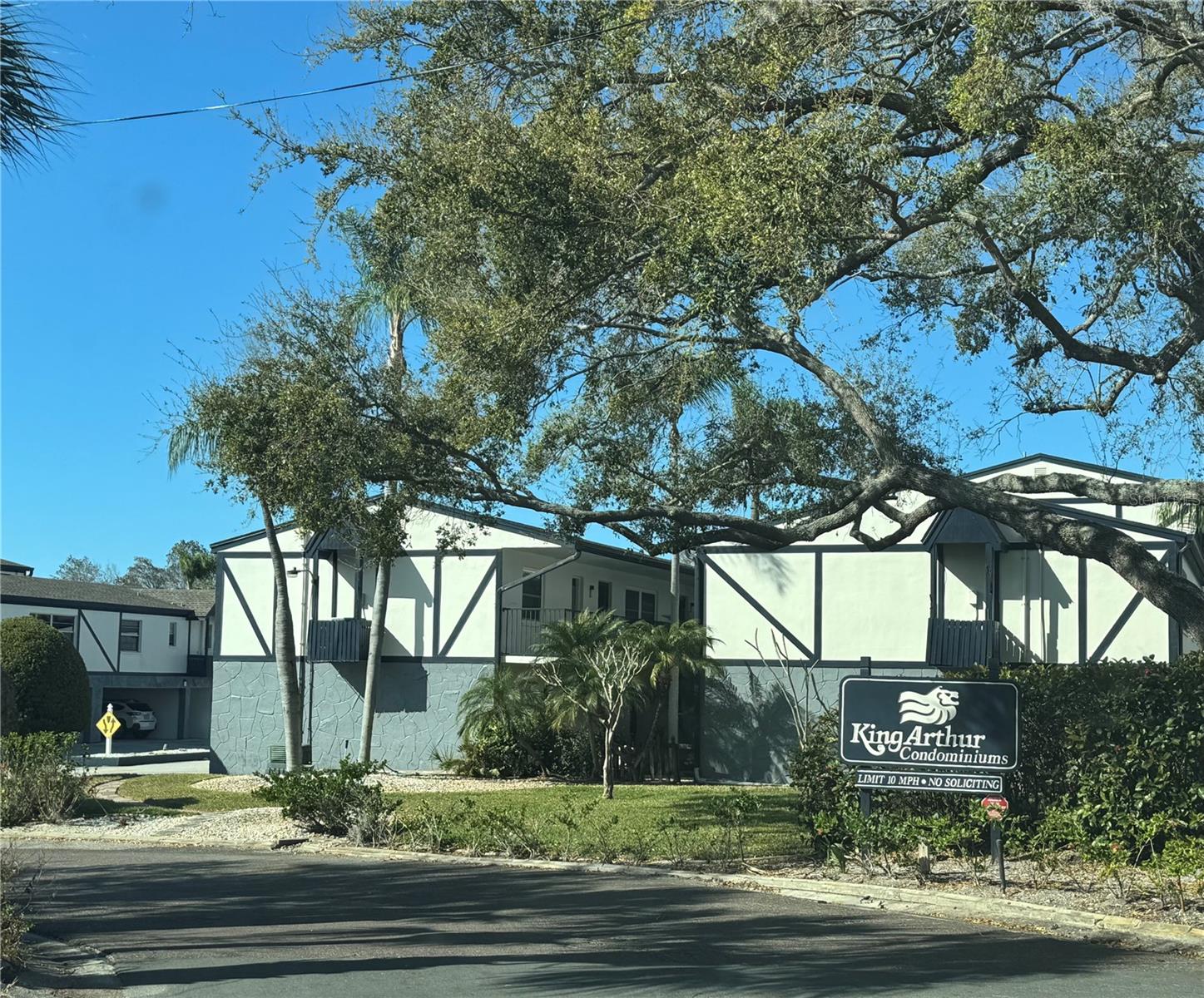 1126 King Arthur Court 413 — photo