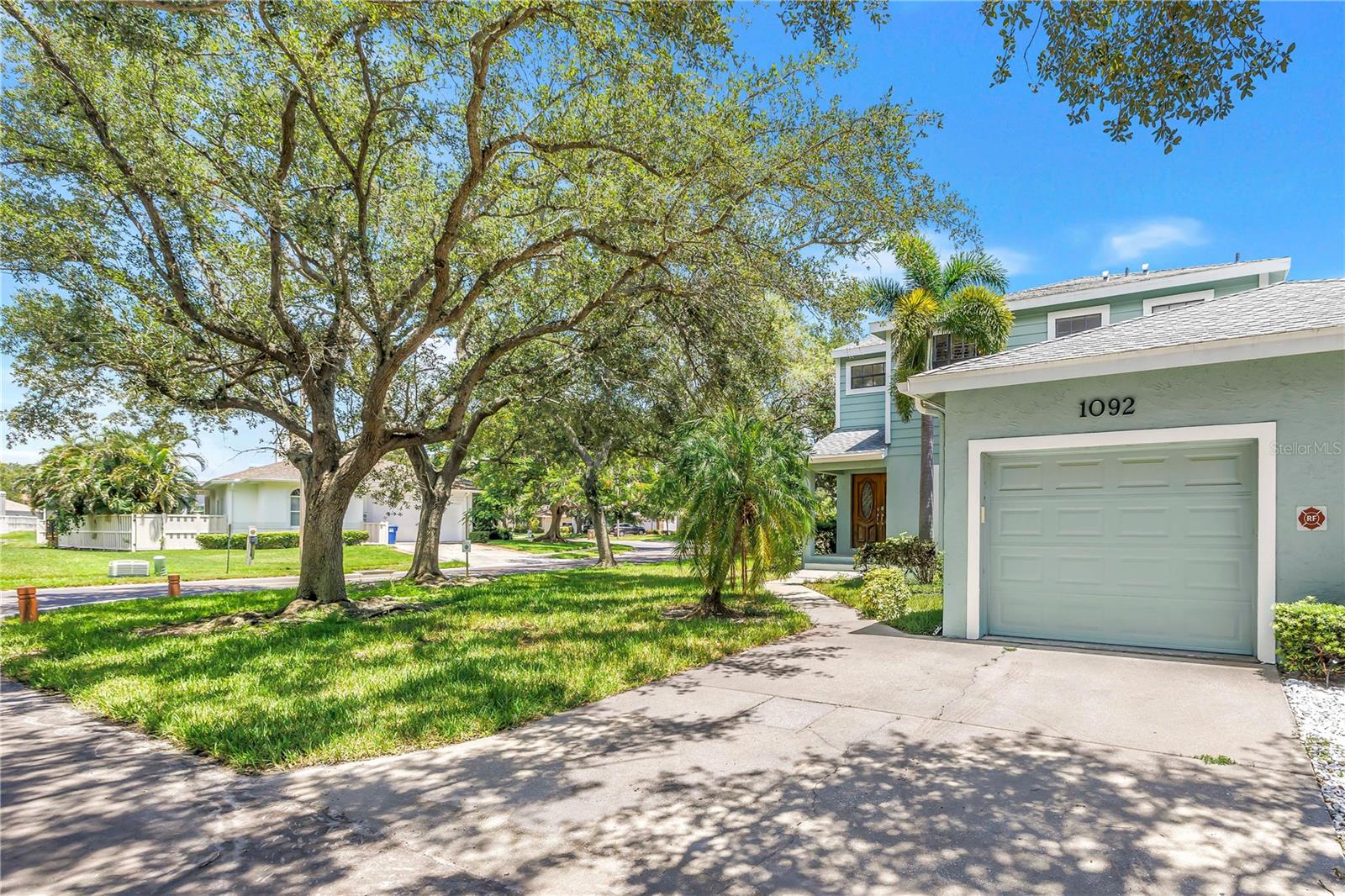 1092 Sanabel Court NE — photo