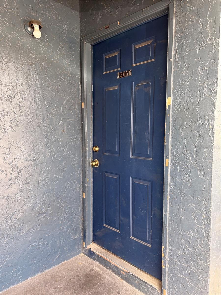 13056 Londondary Place — photo