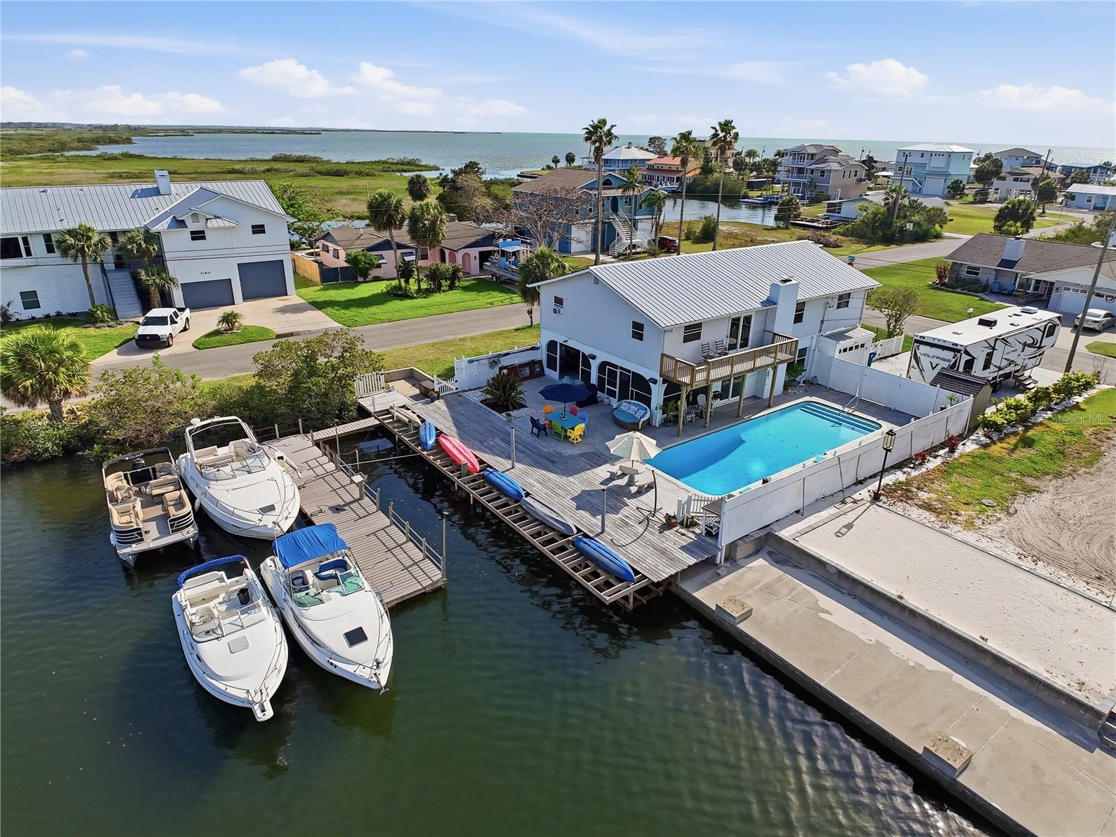 3173 Gulfview Drive — photo