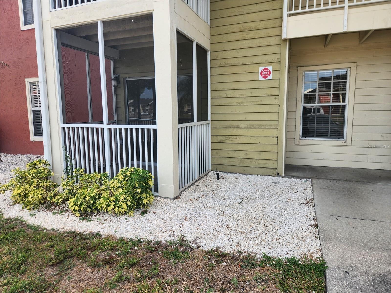 803 Lake Haven Square 101 — photo