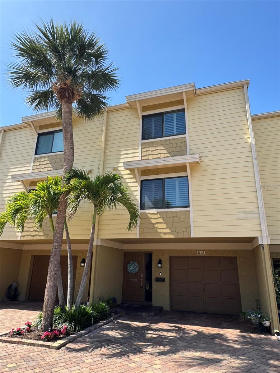 513 Haven Point Drive — photo