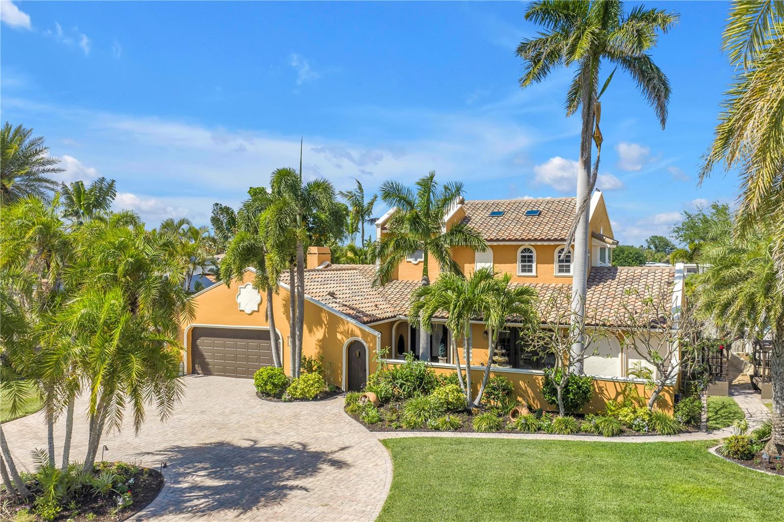 3945 Poinsettia Drive — photo
