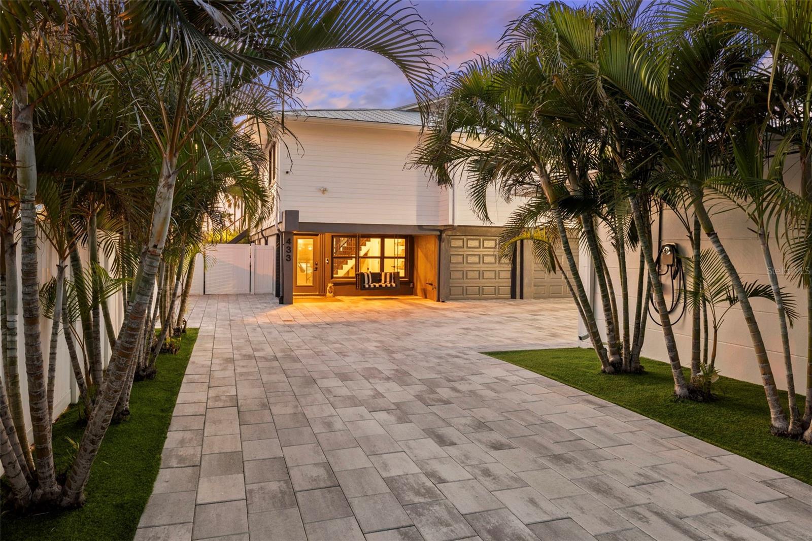 439 Causeway Boulevard — photo